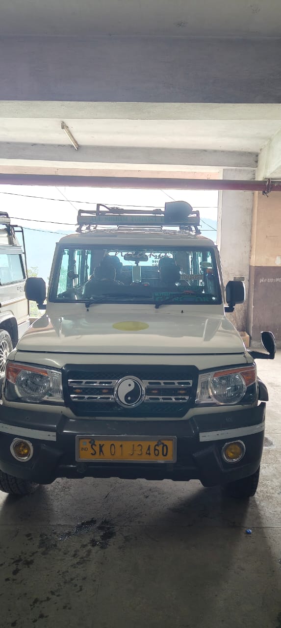 Mahindra Bolero 4x4 used by Marco
